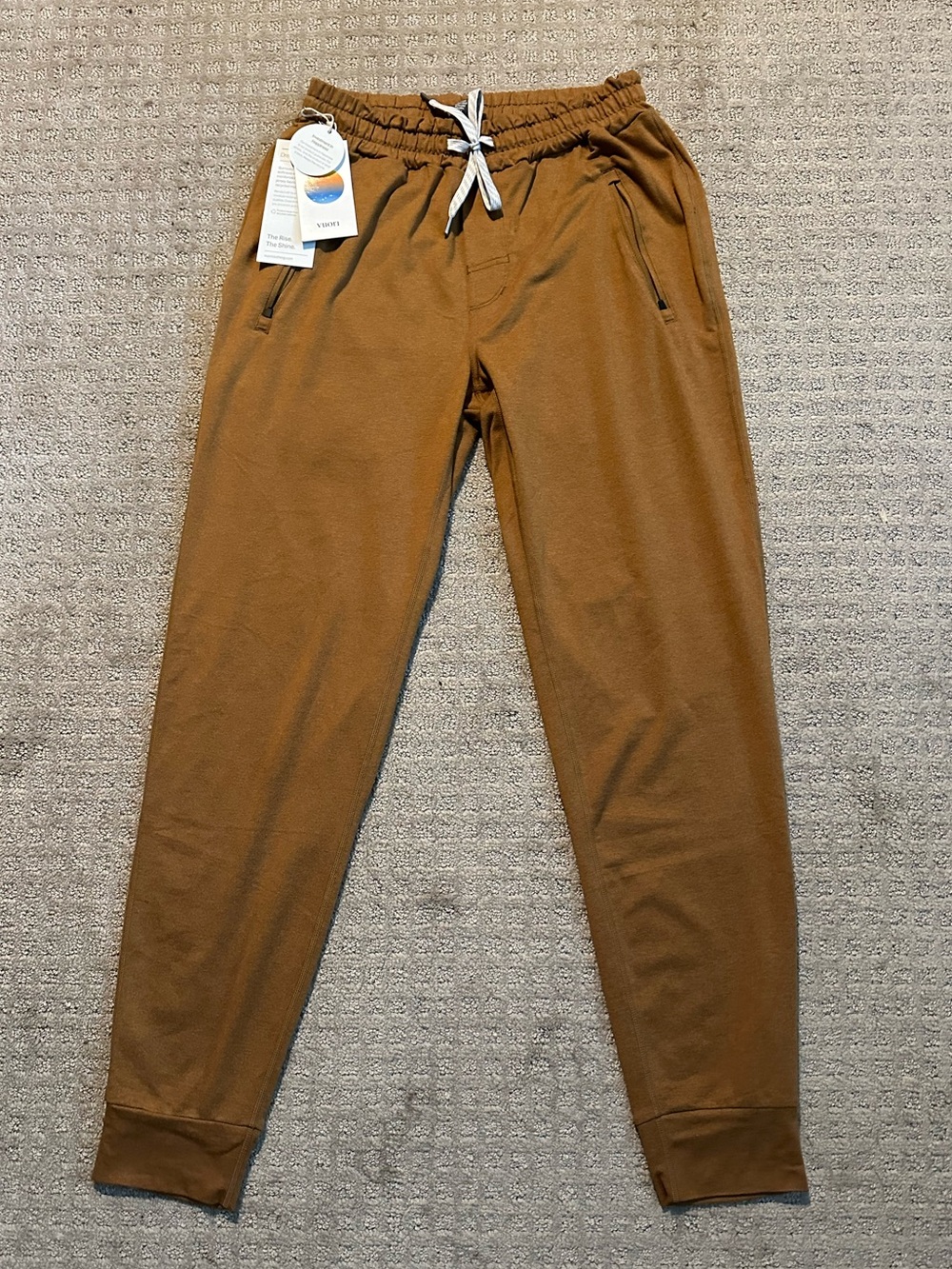 NEW mens Vuori Ponto performance jogger pants dark golden heather size small